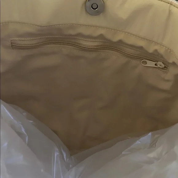 Pop Mart Dimoo Quilted Tote Bag - Picture 3 of 4